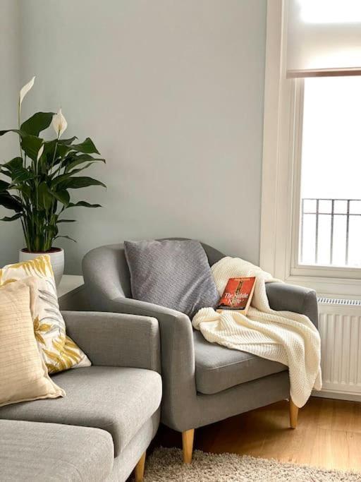 2Bdr Modern Apartment In Hammersmith West ลอนดอน ภายนอก รูปภาพ