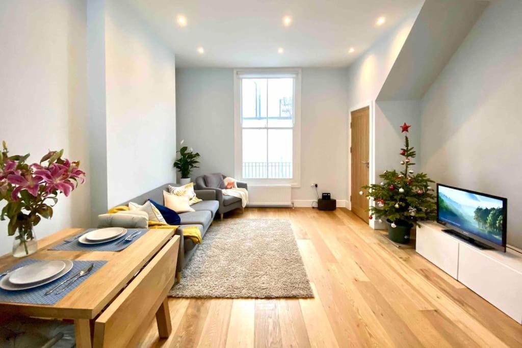 2Bdr Modern Apartment In Hammersmith West ลอนดอน ภายนอก รูปภาพ